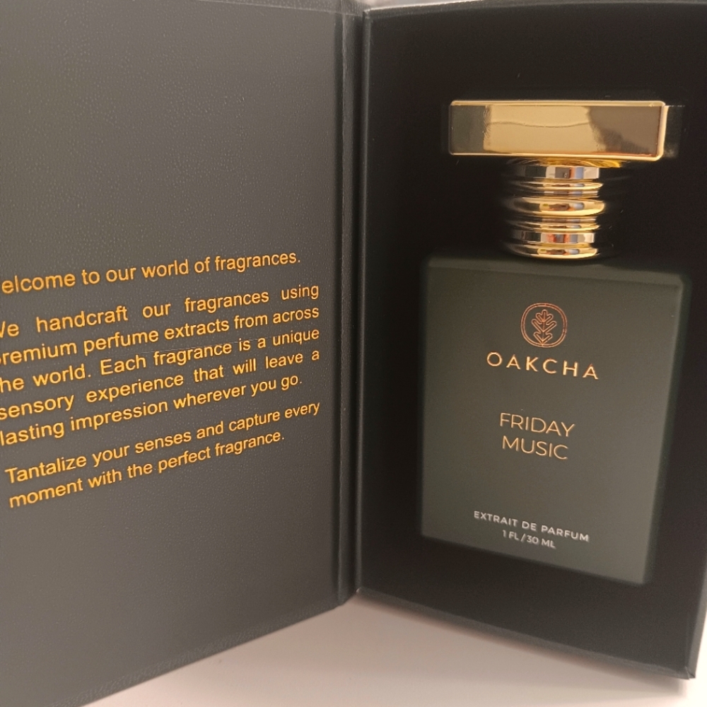 Oakcha Friday Music unisex perfume